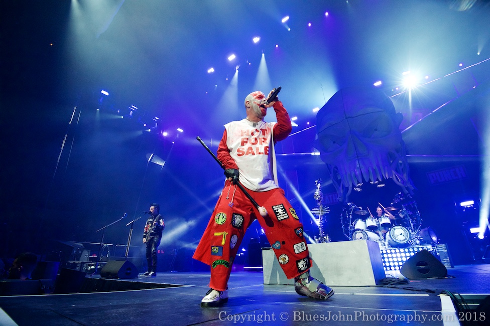 five finger death punch crown coliseum