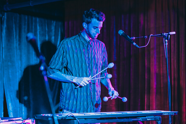 Galaxe, Jack London Revue, photo by Andrew Wallner