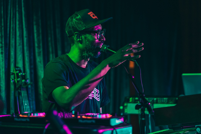Tony Ozier, Jack London Revue, photo by Andrew Wallner