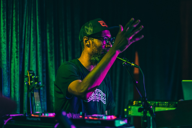 Tony Ozier, Jack London Revue, photo by Andrew Wallner