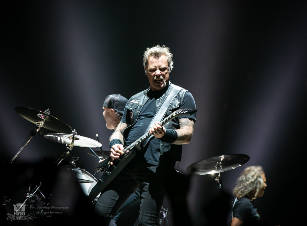 Metallica, Moda Center, photo by Alyssa Herrman