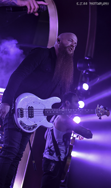 Atreyu, Hawthorne Theatre, photo by Kevin Pettigrew