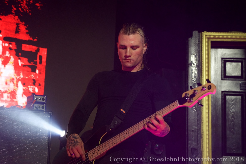 Nita Strauss, Paris Theatre [CLOSED], photo by John Alcala