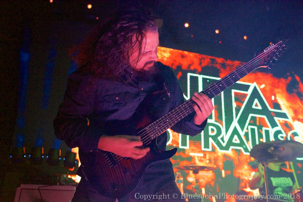 Nita Strauss, Paris Theatre [CLOSED], photo by John Alcala